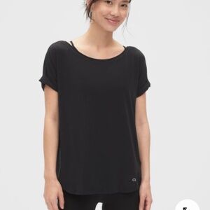 Gap Breathe Black Short-Sleeve Athletic T-Shirt, Rolled Sleeves - Size Medium